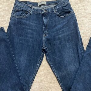 Wrangler Men's Deep Blue Relaxed Jeans